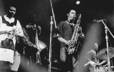 Art Blakey and The Jazz Messengers s Janem Arnetem na Newport Jazz Festivalu v roce 1969