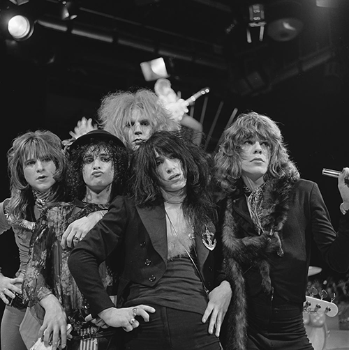New York Dolls v programu AVRO TopPop nizozemské TV (7. 12. 1973) (Credit photo: AVRO, Wikimedia, Creative Commons Attribution-Share Alike 3.0 nl)