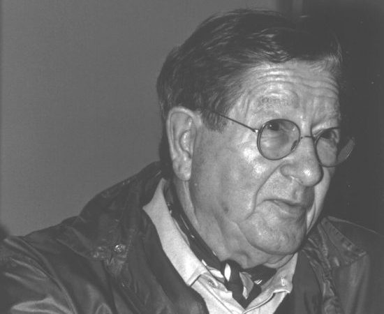 Jazzový skladatel a producent Teo Macero, 11. 5. 1996 na první konferenci o Miles Davisovi (Washington University v St. Louis, MO. (Credit photo: Catherine Rankovic, Wikimedia, Creative Commons Attribution-Share Alike 2.0 Generic)