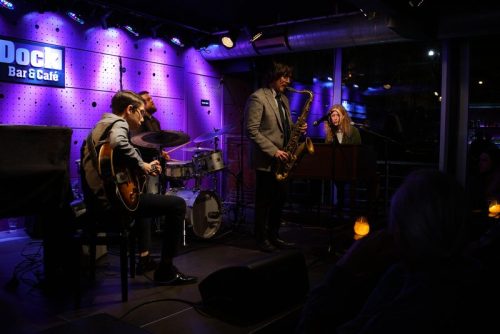 Jan Kořínek ft. Soul Hitchhikers, Jazz Dock Praha, 10. dubna 2026 (Credit Photo: @cernejpudinkcz / Radek Plichta)